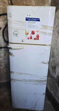 ثلاجة • مستخدمة • للبيع