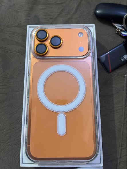 ايفون 17 برو ماكس ذاكره 256 ايسم بطاريه 100 لجهاز ممشحون ولا شحنه عدد لدورات 0  اشتريته فقط مفتوح كارتون الرقم للاستفسار اريده 1،680 قفل.  الرقم*********** لتواصل بغداد
