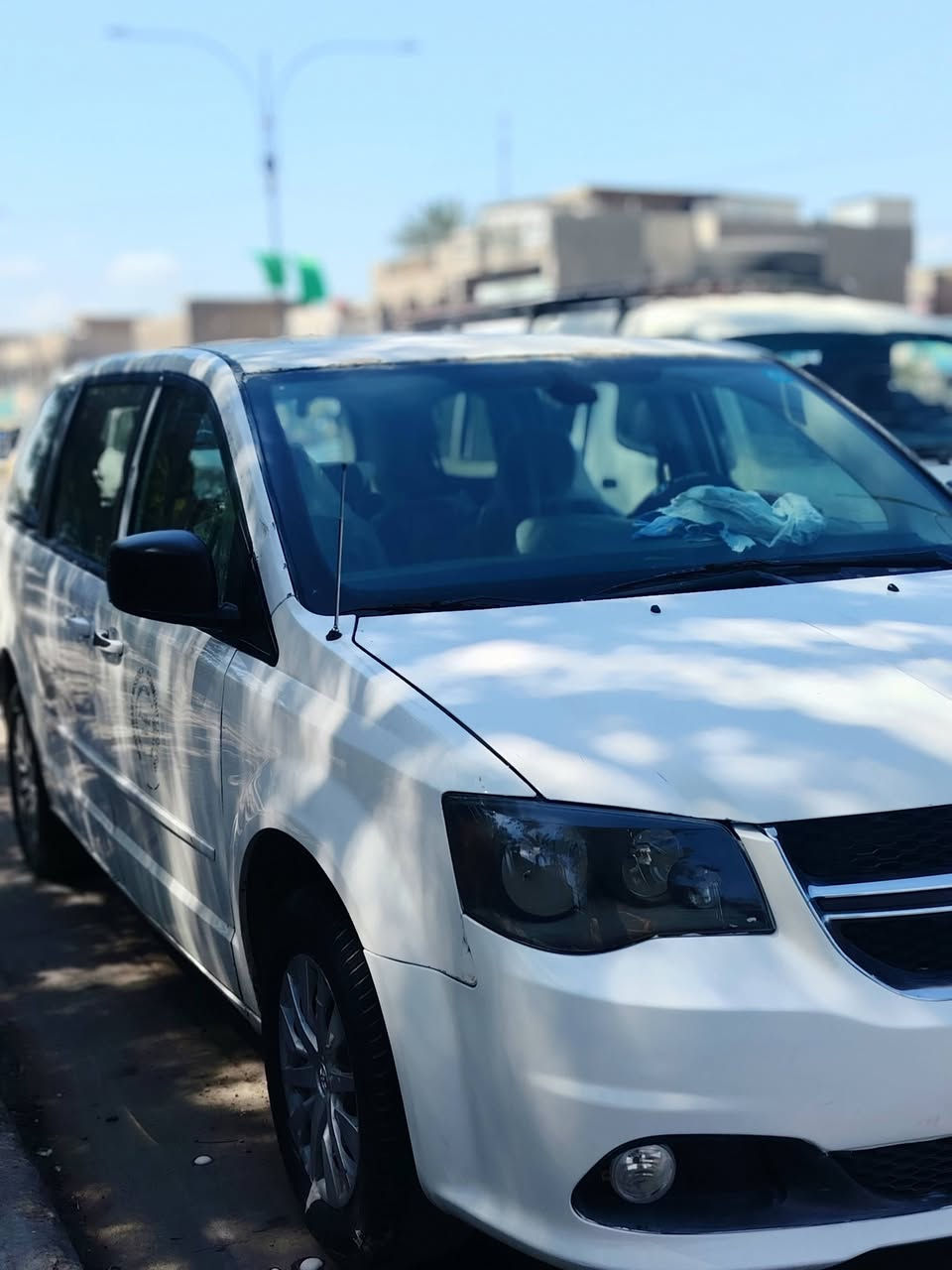 سلام عليكم دوج كرفان 2008 محدث 12 كير مكينه كفاله 3قطع تبديل 7راكب مكينه 3300.   رقم دولي عنوان بغداد الكاضميه رقمي *********** السعر 87
