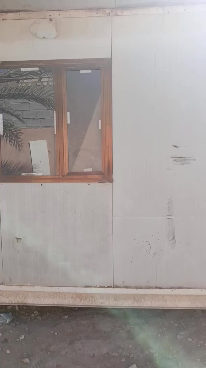 كرفان  بي غرفتين  القياس  8 متر في 4 متر  مستعمل. جاهز مابي نقص  مكان كررلاء  شارع الحافض
السعر مليون وثمنميه   
اي استفسار  اتصل 
‏‪***********‬‏
