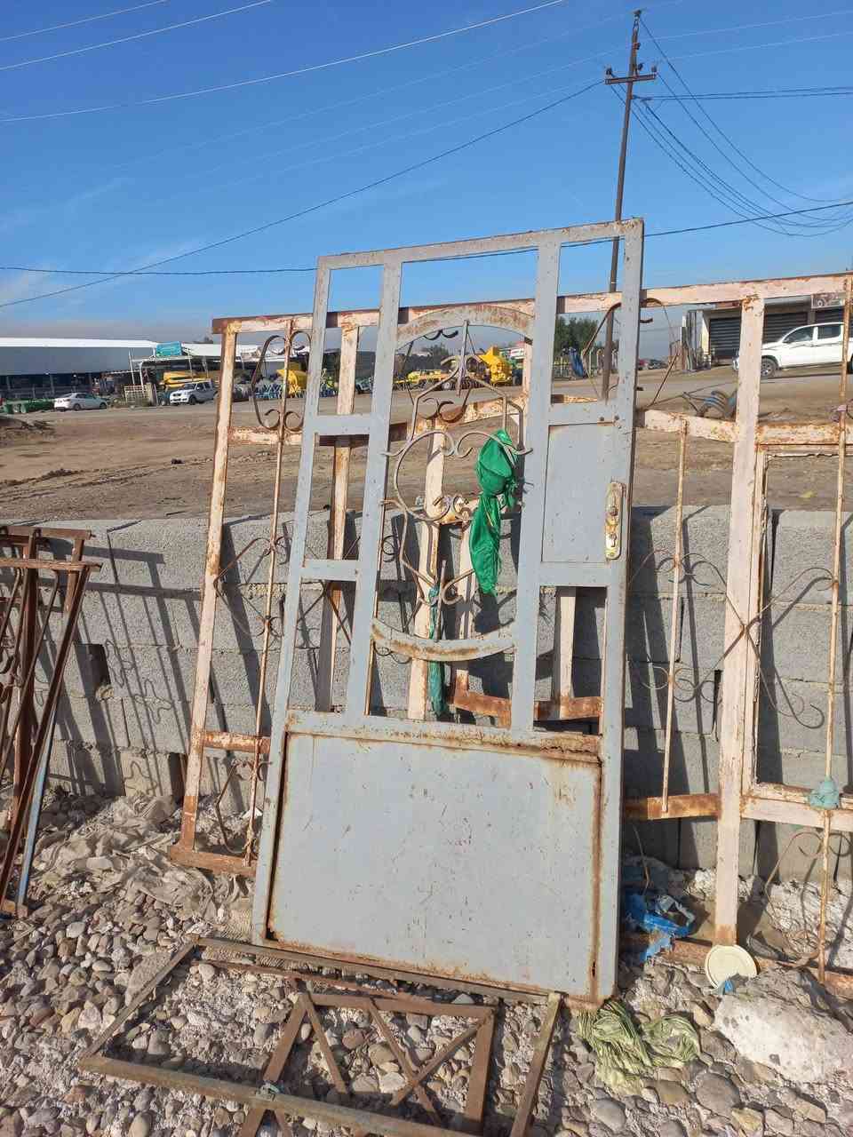 السلام عليكم  تعلن سكلة ابو يوسف الشمري  عن تخفيض الاسعار   ابواب وشليمان وشبابيك مستخدمه  بااسعار مناسبه  الاستفسار ***********
