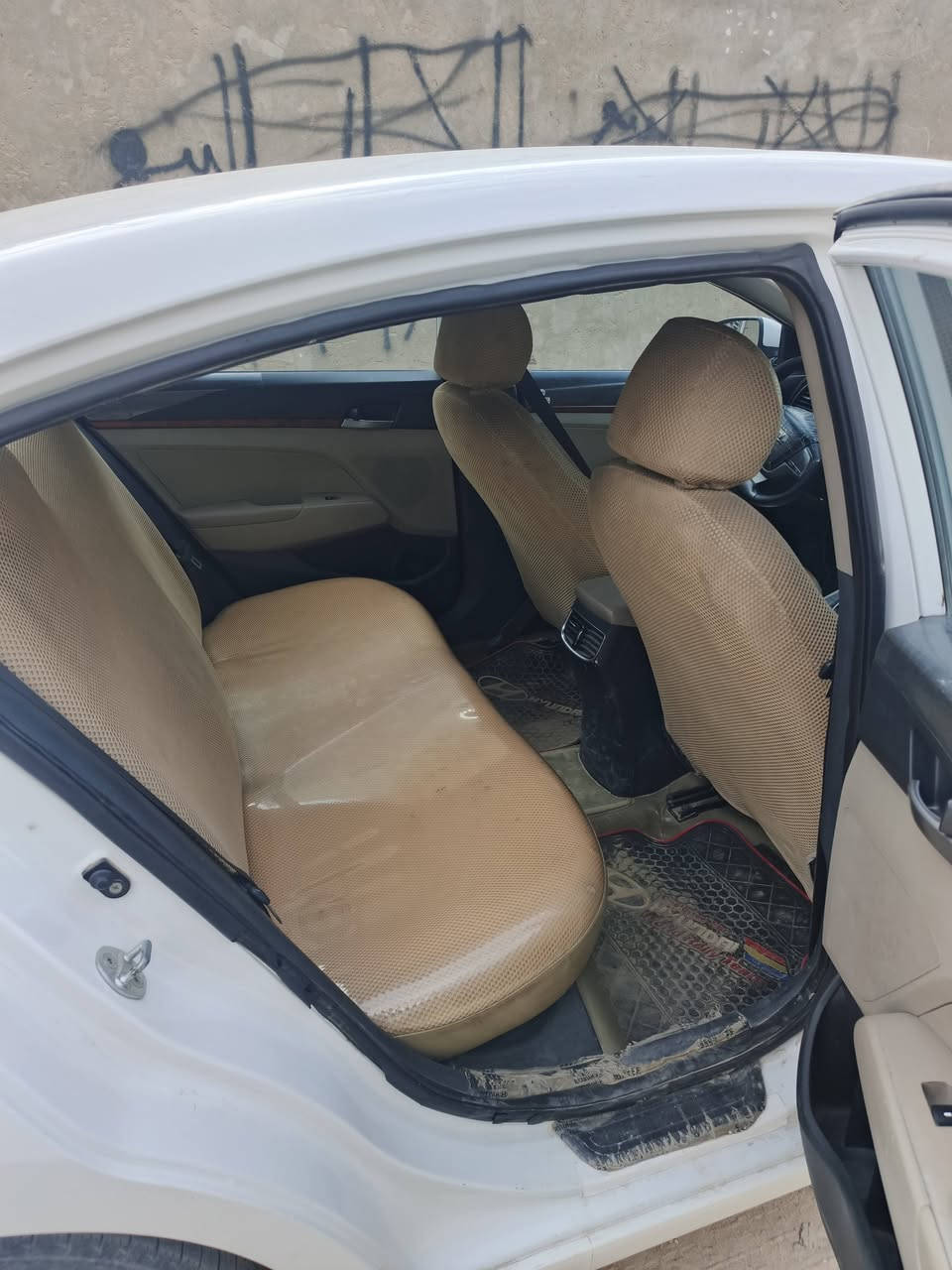 السلام عليكم الانتره موديل 2018سوبر الارقم ربيل المكان النجف الاشرف كفاله عامه سعر 160بيه مجال السوال والستفسار على الرقم ***********
