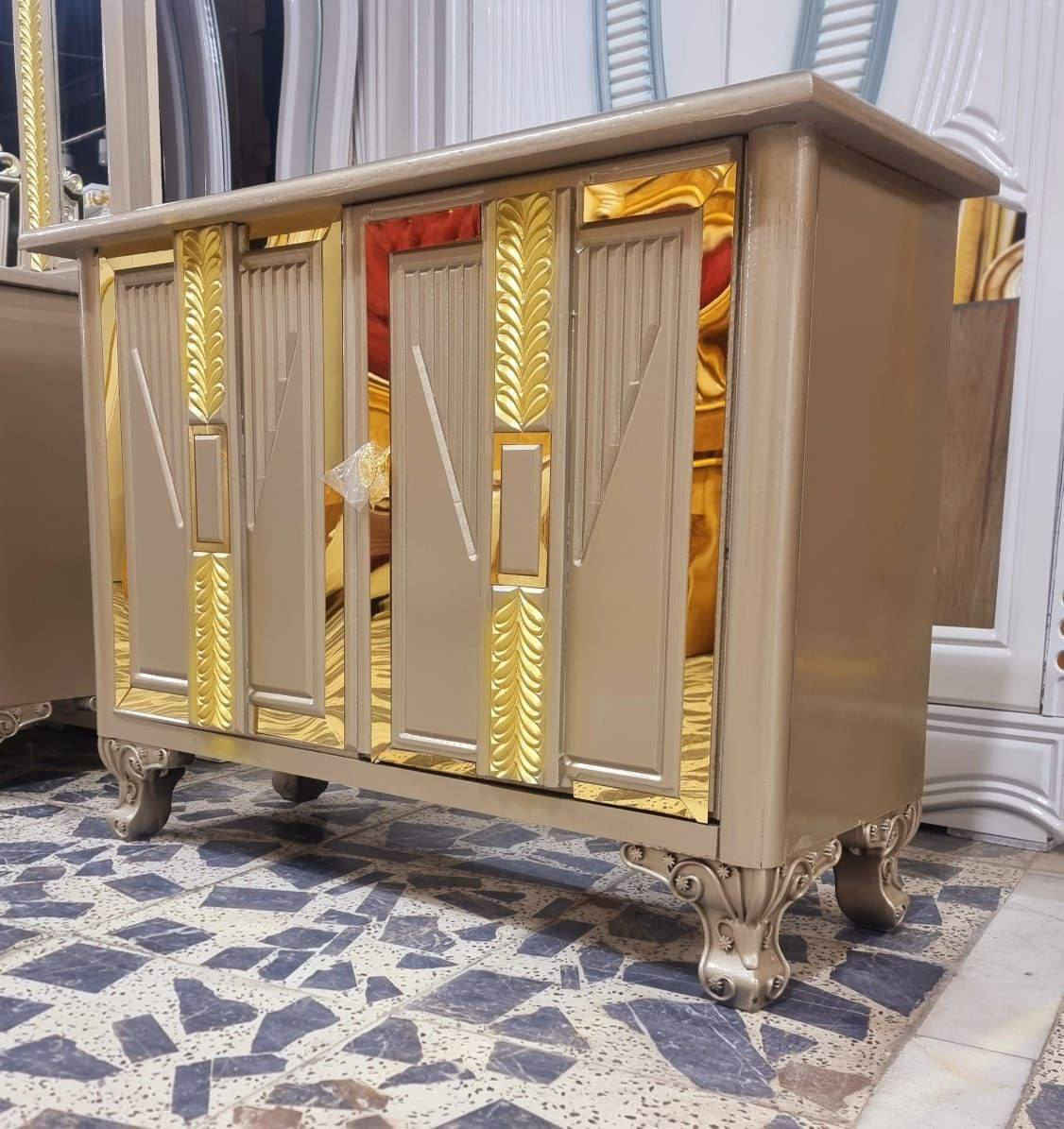 ضمن وجبه الاصباغ البويه والدرجى
الممتازه 

غرفه طابقين ٦ابواب ملحق  صاج شغل عراقي ثكيل 

الوجه بلوك MDF ٦ ملم

والداخل صاج طبيعي ٤ملم 

عرض الكنتور 3 امتار و30 سم

ارتفاع الكنتور 2 متر و65سم

القواعد والسقف بلوك صاج 
      
الزاويه تكون ب ارتفاع الكنتور

الضهر جرجوبه شد براغي 

جميع النقوش CNC

السرير ٦رجلين بلايود اسود ١٨ ملم 

خدمه النقل🚛 والشد🛠️ مجانا داخل بغداد ويوجد توصيل لجميع المحافظات وبأسعار مناسبة


**إذا كنت صاحب هذا الإعلان وتريد حذفه لأي سبب، رجاءا أرسل رسالة إلى الدعم الفني**