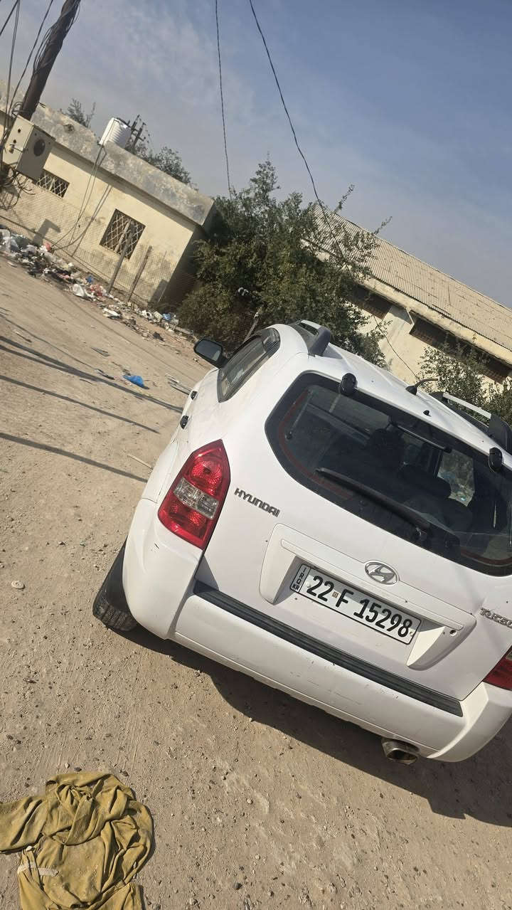 توسان مديل ٢٠١٠ كفاله عامه رقم اربيل دولي السياره جاهز مكينه كير حداديه  مابيه كل نقص  السعر١٢٠ بيه مجاب قليل استفسار ***********
0783167722
