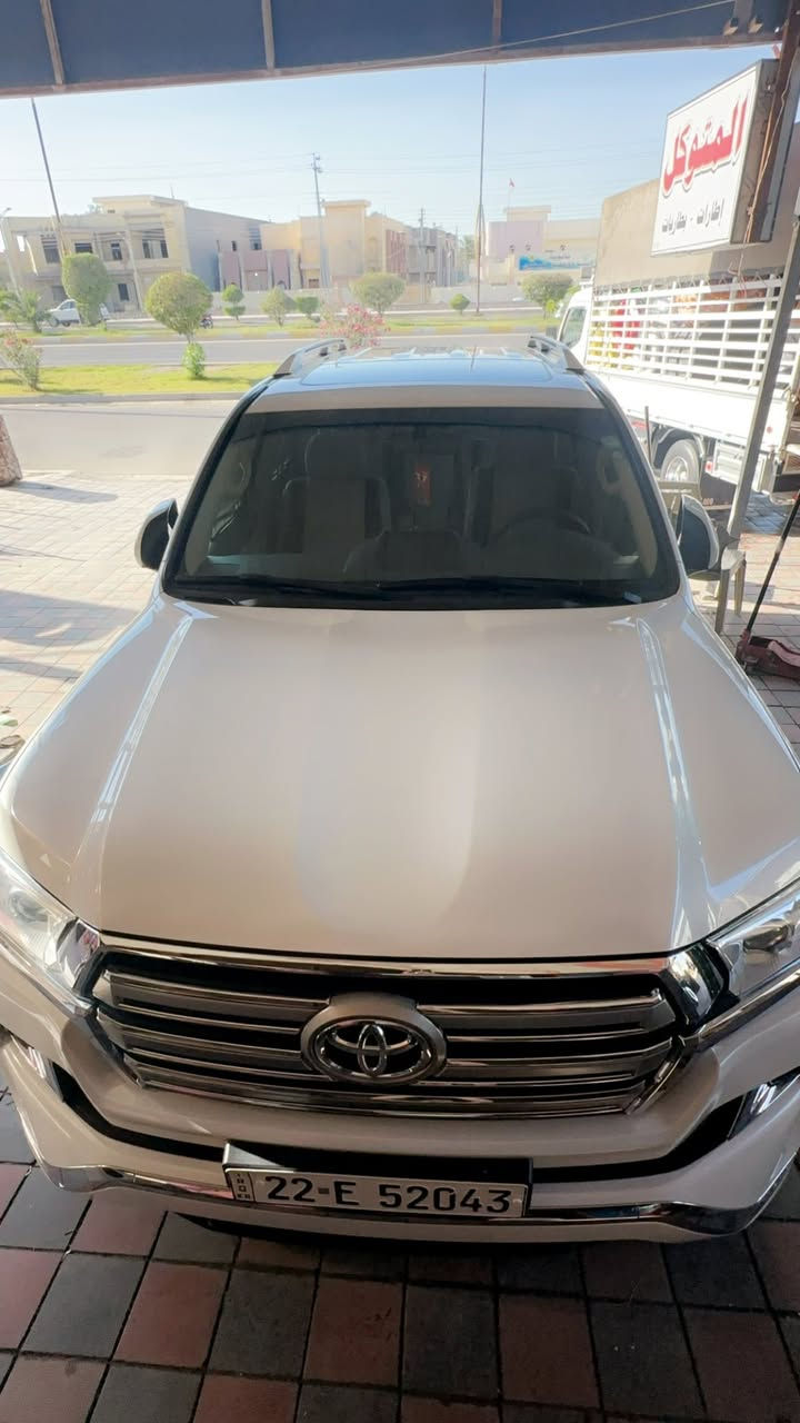 السلام عليكم
لاندكروز 2016 شركة جيهان 
GXR
المحرك 8 سلندر 
السياره على وضع الشركه النظافه و لمعه الصبغ 
تخم تاير جديد 
بيه بارد شي بسيط باب السايق 4 اصابع 
مكان السياره الفلوجه 
بيع او مراوس حسب القناعه 
للاستفسار الاتصال على الرقم 
***********
