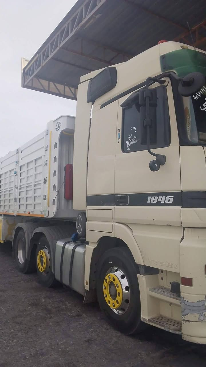 اكتروز للبيع بس راس موديل 2003
محرك 46سنكل دوار تخم تاير كاملات ارقامها  تاخذ جاهز 

سعرها 275وبيها مجال رقم/***********
