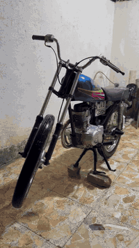 سلام عليكم الدراجه ابيعها ادوات ادرات المكينه انتنس مفتوحه مره وحده ولفات وشغل عدل بيها شلعه تاكل الكاع اكل مديل 21بلاد مامعره المكينه انتنس نجمه الاصليه القديمه البلاد موهذن الجدد مكاني البصره حمدان وحي الكفائات وبخدمة شراي 
***********
