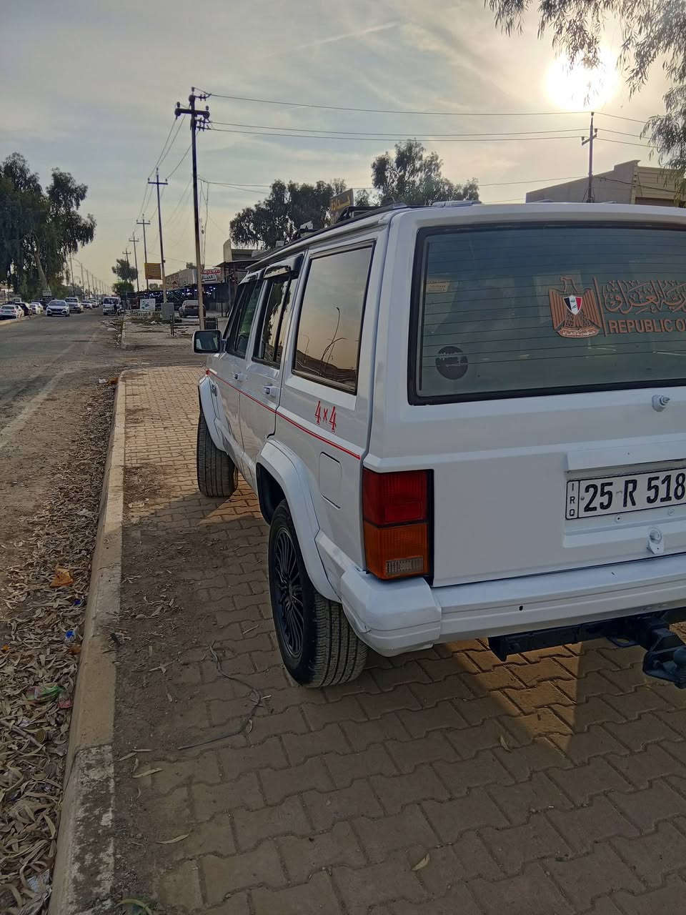 جيب شيروكي موديل 90 كير محرك بط راس ثور سيار جهاز من كوليش سنوي جديد 2030 ينتهي تبريد تدفة شغال سعر 35 بي مجال بسيط عنوان كركوك رقم موبايل ***********
