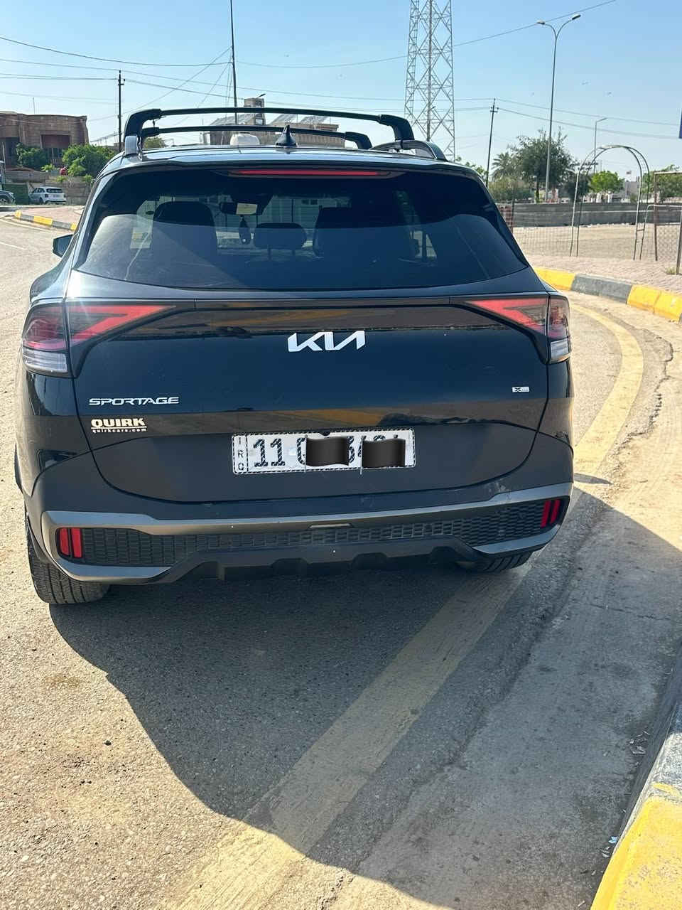 سيارة كيا سبورتاج X-Line 2024 وارد أمريكي 
سيارة مكفولة دخول جديد رقم بغداد بأسمي
جامرلغ ايسر فقط وراجع بادر بدون صبغ بدون تبديل 
مكينة 2500 
* شاشة معلومات وترفيه 12.3 إنج مع ملاحة.
* شاشة عدادات رقمية 12.2 إنج.
* شحن لاسلكي للهاتف.
* مقعد السائق كهربائي 10 وضعيات.
* مقاعد أمامية مدفأة.
* دعم Apple CarPlay و Android Auto.
* كسوة مقاعد SynTex الخاصة بفئة X-Line.  
* مثبت سرعة ذكي.
* نظام المحافظة على المسار.
* التحذير من الاصطدام الأمامي.
* مراقبة النقطة العمياء.
* كاميرا خلفية وحساسات.  
* هاند بريك اوتوماتيك 
*بصمة + تشغيل عن بعد 
* صندوق كهربائي
* سقف بانوراما
وهواي مواصفات ما مذكورة بعد
ومواصفات الـ اكس لاين معروفة

للأستفسار الأتصال على الرقم او مراسلة واتساب
📞***********
الشراي يتصل وما اقصر وياك بالسعر
