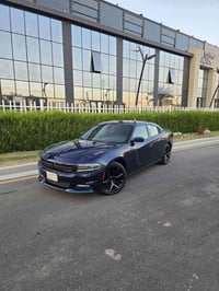 دودج جارجر 2015 SXT محرك 6 سلندر رقم بغداد – تحويل ثاني يوم المواصفات:...