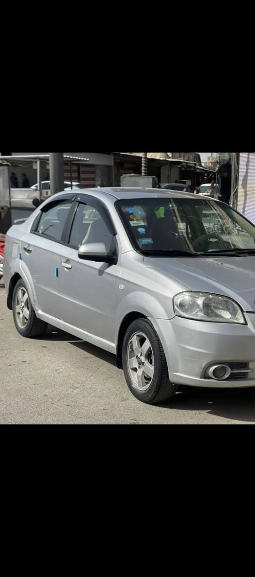 سلام عليكم للبيع سيارة دايو جنترا كوري اوتماتيك مال خبزة بيها طخة بسيطة بالباب ومعدلة عل البارد سيارة كاملة من كلشي مري تحكم شفط تحكم ستيرن محرك 1800 تبريد انجماد والله رقم دولي باسمي ثاني يوم احولك غراضها مكومات وفلس ونص جيب وشد مال  اڤيو الي ياخذها فلس واحد مايصرف عليها اني كناي من المكتب للبيت السعر 65 وبيها طكة صغيرة مجال الي مو شراي ليتعبني يستر على اهلكم العنوان صلاح الدين بلد ***********
