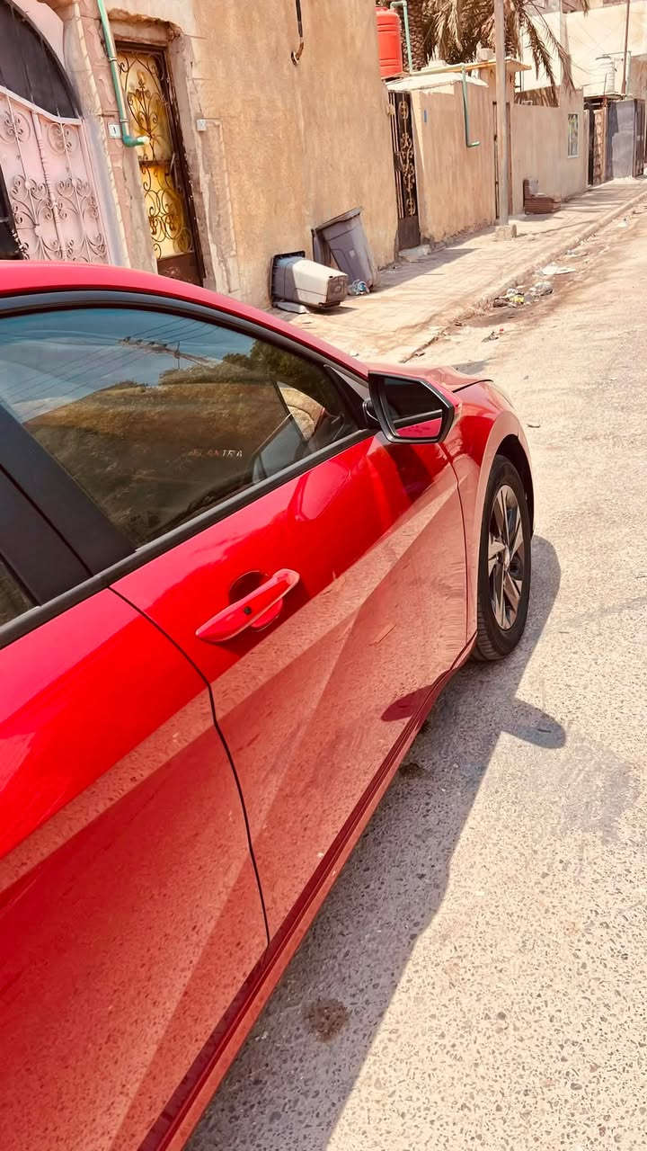 النترا ٢٢ هايبرد
مواصفات الوارد الامريكي 
تحكم ستيرن 
رادار 
كامرة 
٣ انظمة قيادة 
محرك ١٦٠٠ً
وبيها هواي مواصفات معروفة 
حادثة بجم خفيف كلش 
السعر ١٤٣ 
***********
