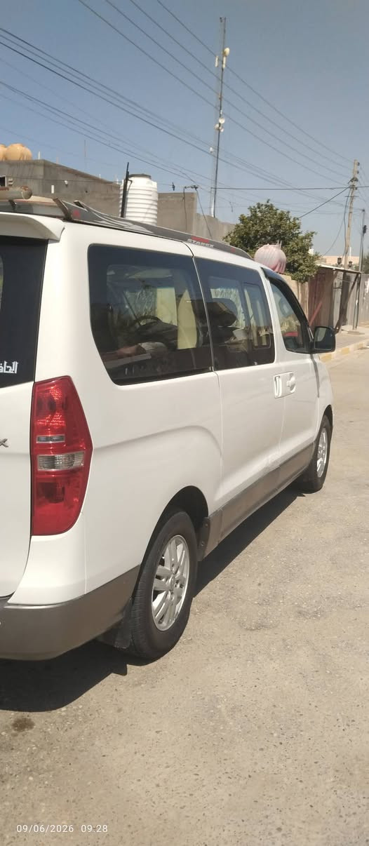 سلام عليكم ستاركس مفتوح   موديل ٢٠١٦ رقم بغداد الدولي مكينه تبريد صدر تخم تاير جاهره من كلشي سياره غير مكفوله مصبوغة عام السعر ١٥٠ وبيه مجال ترهم مراوس مكاني واسط الصويره ***********
