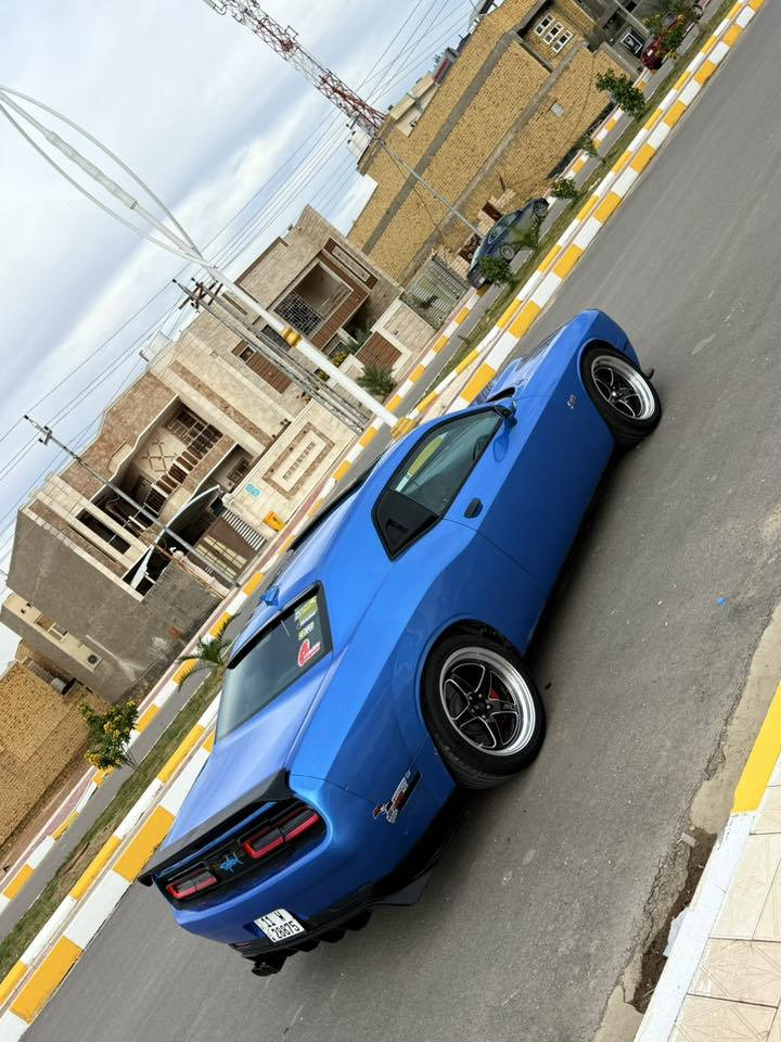 البيع جالنجر 2015 رقم بغداد بسمي مشروع وطني تحويل تاني يوم سياره وارد مريكي بيه بنيد بدل وجاملق صبق بدون ضرر داخلي بدون يرباك سياره فول موصفات سكات باك 6400  فول موصفات واحد علئ واحد وسعر ١٦٣ وبيه مجال مكان سياره ناصريه سكان القديم ***********
