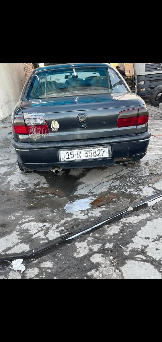 اوبل اوميكا بزون موديل 1995
مكينة 2000 قبق اسود بلادية لا صرف ولا تبخير باتري جديد كير وكسن نظافة 100% 
رقم انبار انكليزي سنوية لغاية 2030 
السعر 32 
مكان السيارة بغداد/ ابو دشير/ علوة الرشيد 
رقم صاحب السيارة ***********
