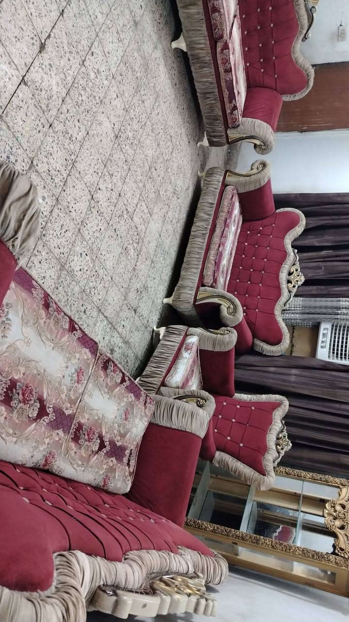 تخم ملكي 9 💺 مقعد اخو جديد اي ضرر مابي  خشب بلوك كلش ثكيل تكمه سعر ,,250,, بي مجال مكان لبياع *********** يوجد واتساب
