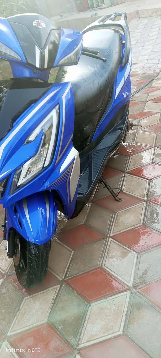 سلام عليكم حبايب دراجه ماكس جامبو للبيع موديل 2023 دراجه خير من الله نقصها سلف مكينه مفتوحه سعر 350 وبي مجال  باقي تفاصيل اتصل ‏‪***********‬‏
