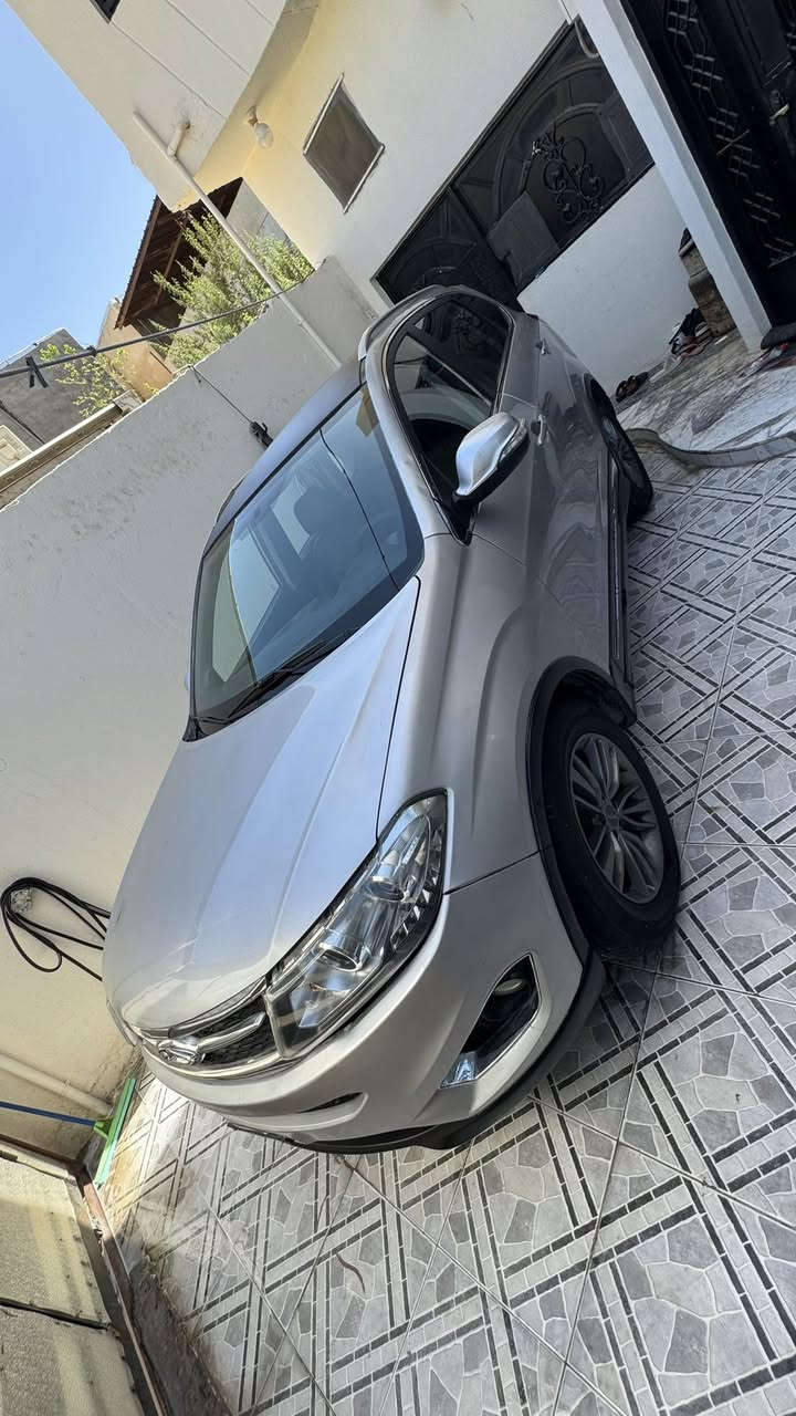 تيگو5 موديل ٢٠١٨ مكينه ٢٠٠٠ اربعه سلندر رقم بصره حره بأسمي سنويه  لحد ٢٠٣٠ ييهه صفحه صبغ ملاحضه ما اكفلهه من الصبغ ابيع كوم حديد مكينه گير خير من الله تخم تاير باتري جديد تبريد ثلج حداده ادامه من كلشي بصمه كامره حساسات دواخل جلد قماره كاربون فايبر السعر ٨٤ ورقه بيهه مجال قليل
***********
***********
