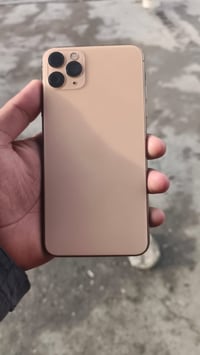 آيفون ١١ برو ماكس • شاشة مبدلة • ذاكرة ٢٥٦