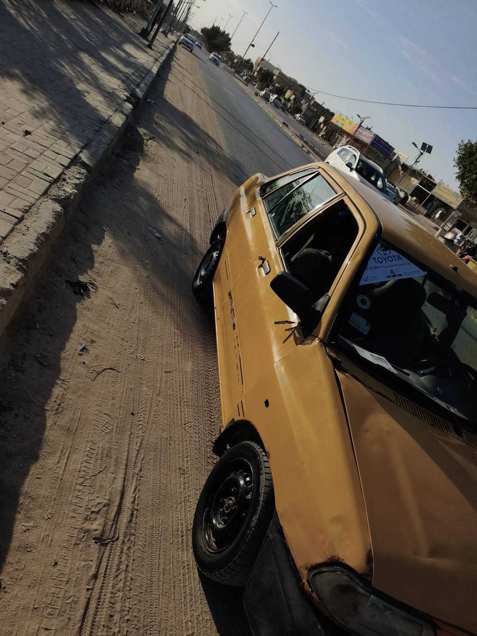 سايبه موديل ١٢
السياره كير ومكينه مال برايد 
راعيها ماندله  
عنوانها النجف 
الرقم *********** واتساب 
قفلها 7 ورقات
