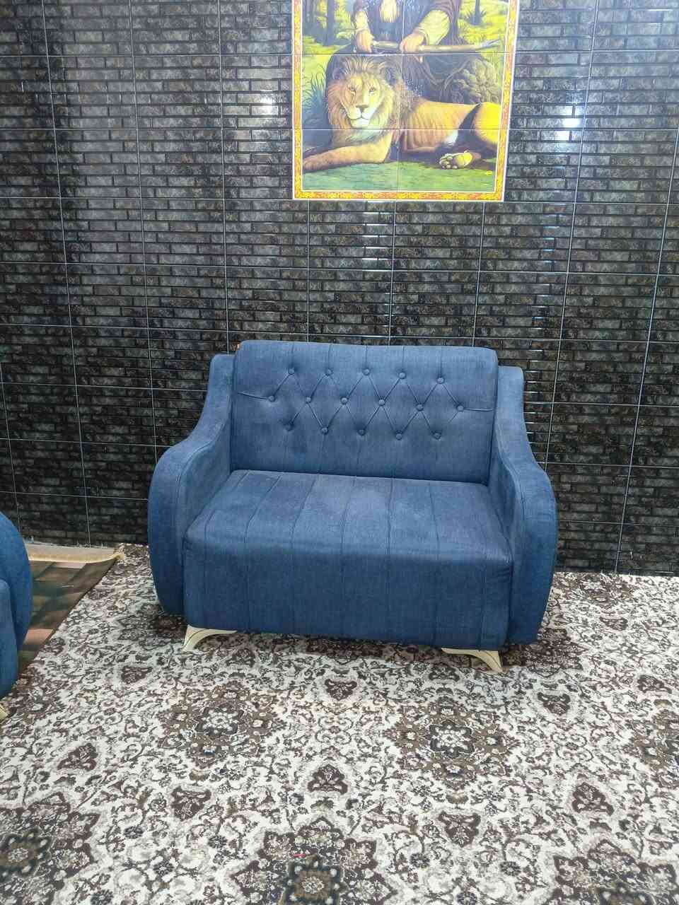 تخم عشر مقاعد مستعمل نضيف العنوان العزيزيه منطقة باب الحاره للمراسلة *********** يوجد واتساب وماسنجر وتوصيل بل الاجره
