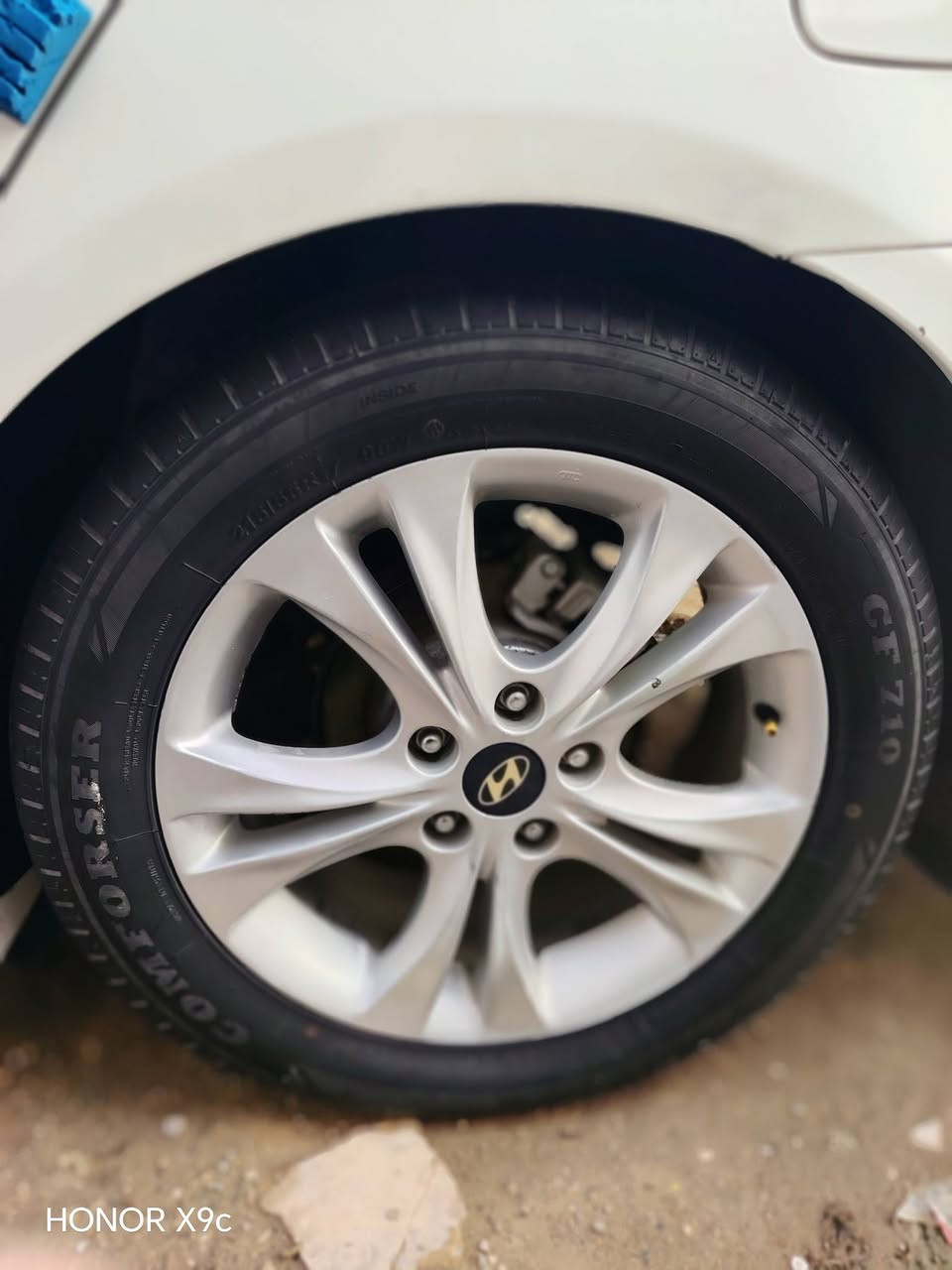 سوناتا موديل 2011
وارد خليجي
رقم بغداد سنويه لل2029
ويل كب حجم 17
محرك 4 سلندر حجم 2400 دوش
6 كير
مري شفط
اشاير بل مري
محرك بي تنقيص قليل
ضربتها باب وجاملغ خلفي مصلحات لا شاصي ولا الغود
والباقي كفاله
ال حداديه الخلفيه تعبانه
الصدر الأمامي كله جديد شاده باقي بس دبلات و فلنجات ما شاد
السعر 100 وبيها مجال حك الجيه
العنوان نجف ابو صخير


**إذا كنت صاحب هذا الإعلان وتريد حذفه لأي سبب، رجاءا أرسل رسالة إلى الدعم الفني**