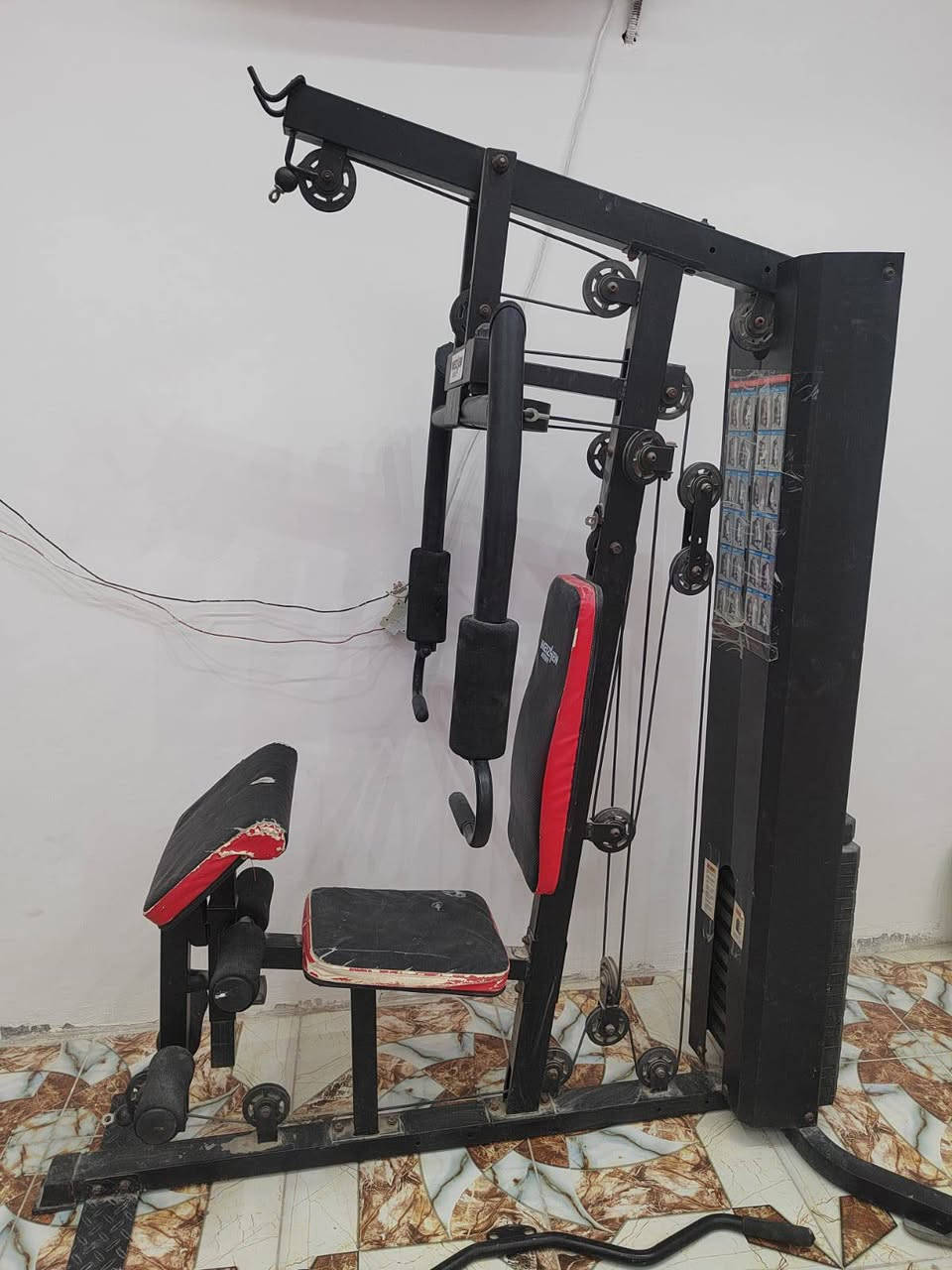 جهاز رياضة ( ملتي جم) المتكامل لبناء العضلات يحتوي على اكثر من 35 تمرين ب 100 كيلو  حديد ثقيل درجة أولى وملحقات الجهاز مع بار نيكل هديه
جهاز رياضة ( ملتي جم) المتكامل لبناء العضلات يحتوي على اكثر من 35 تمرين ب 100 كيلو  حديد ثقيل درجة أولى وملحقات الجهاز مع بار نيكل هديه
السعر 550 ألف للاستفسار خاص او التواصل على هذا الرقم ***********
