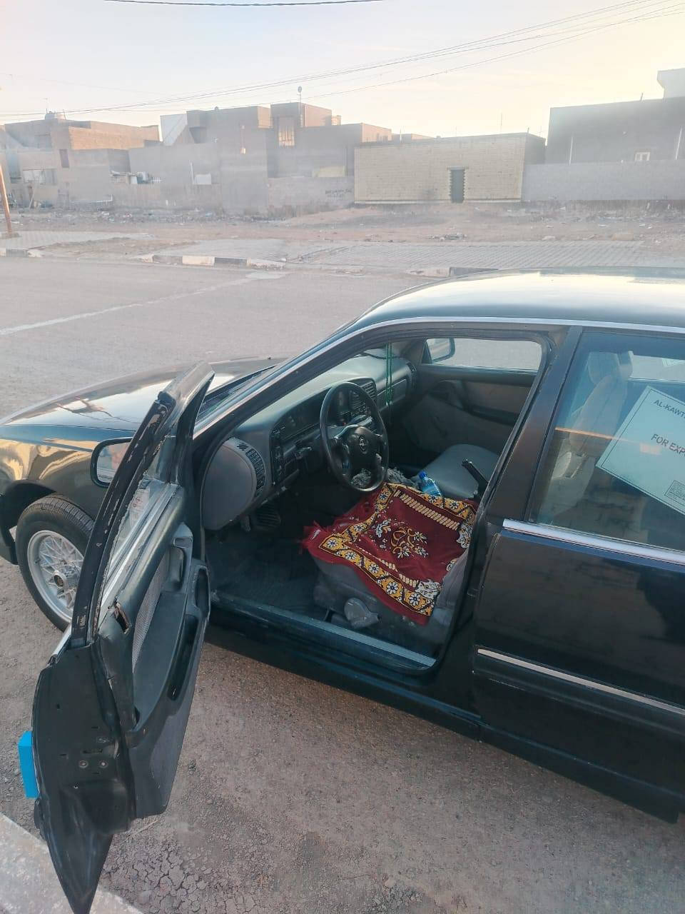 اوبل اوميكا موديل 91 انبار شرط تحويل مصبوغه عام للجماليه محرك 2000 بلادي كير عادي السعر 30 ورقه وبيه مجال بصيط للعلم بيع فقط لا مراوس ولا قسط مكاني خالديه الاستفسار /*********** مكلف بنشر فقط
