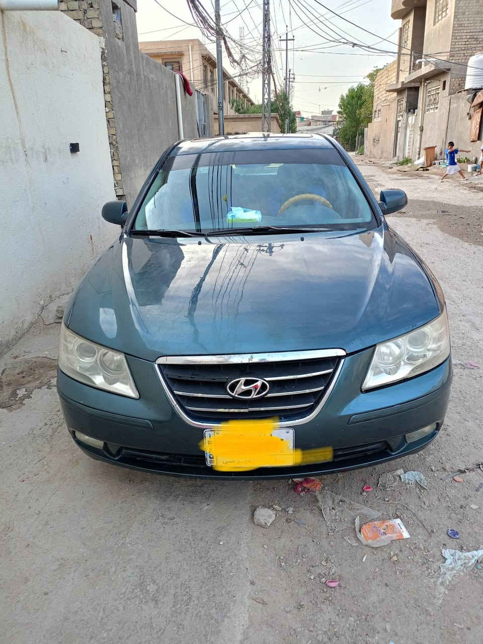 سوناتا موديل 2007 هزه جديده سنويه ل 27 رقم بغداد دولي 6 سلندر مصبوغه حزام باسمنه كير ومحرك خير من الله حداديه 60% ضربه الجاملغ الخلفي  تبريد نقص غاز  للبيع السعر 85 وبيه مجال الشراي  يتصل ***********
