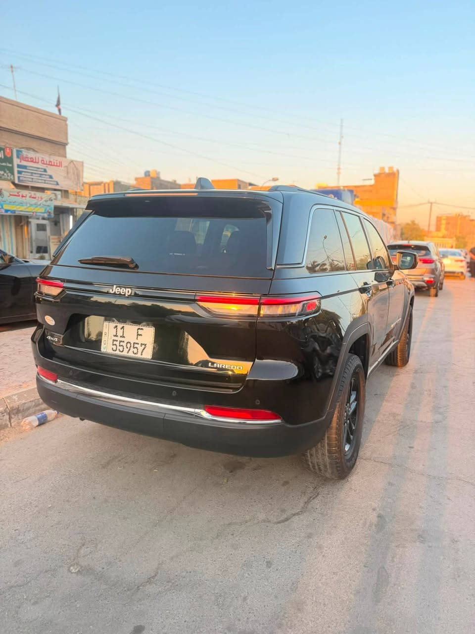 جيب لاريدو موديل ٢٠٢٥ رقم بغداد شهداء 
بدون ايرباك صور الحادث مرفقه ماشيه ٢٠ الف مكان السياره بغداد الرقم ***********
