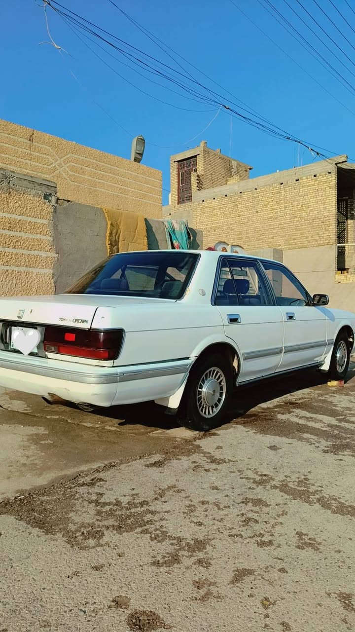 سلام عليكم سوبر سيدان للبيع موديل 1990 سنويه لل 31 كهربايات كلها شغاله سياره بلاديه عده جاملغ لامامي مصبوغ ولهلال مال الجاملغ الخلفي كير ومحرك خير من الله رقم بغداد باسمي تحويل ثاني يوم تخم تاير جديد تبريد يرادله ادامه سعر 70 وبيها مجال مكاني بغداد النهروان شراي يتصل ع رقم ***********
