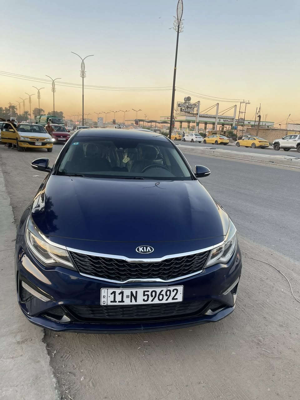 السلام عليكم اوبتيما
موديل 2020 

للبيع وارد امريكي حادث خلفي جاملغ ولباب

بجم كبس علئ وضع الشركه 

كير مكينه كفاله 

سياره جديده ماشيه 62 ميل 

المواصفات 👇🏻👇🏻

اشاير مري 

رادار امامي 

رادار جانبي 

لد ايل ايدي امامي 

لايت زينون 

فول تحكمات ستيرن 

شاشه اعطال كبيره بلادي 

مثبت سرعه  وبعد بيها مواصفات 

رقم بغداد باسمي تحويل ثاني يوم 

العنوان بغداد 

***********
مستعجل عل بيعاتها  السعر 120 وبيها مجال
