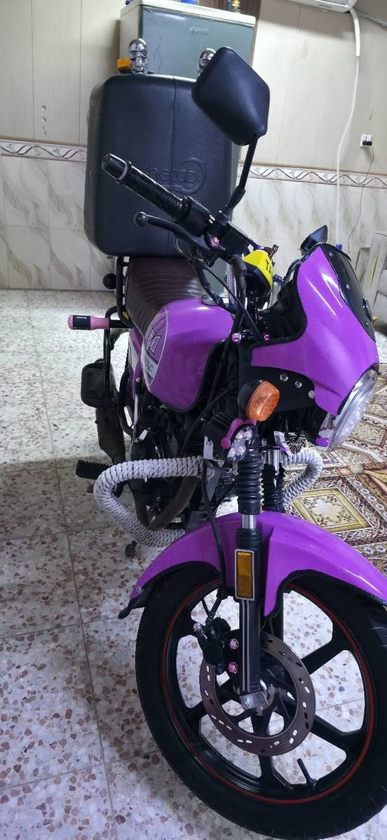 السلام عليكم دراجه للبيع مديل 2023 دايون مكينه 200cc سيسي مكفوله كفاله عامه برغي ما مفتوح من مكينه كهربائيات كليتهن شغالات نكره سلف تشتغل سلف او هندر استخدام شخصي مو اشتغل بيها اني منتسب حاط صندوك دلفري للمسواك كلشي موضح أمامك بلصوره اذا مو شراي لا تشلع كلبي بروح موتاك عنواني محافظة دوانيه حي الزيتون شراي خلي يراسلني او يتصل على الأرقام 
***********
***********
