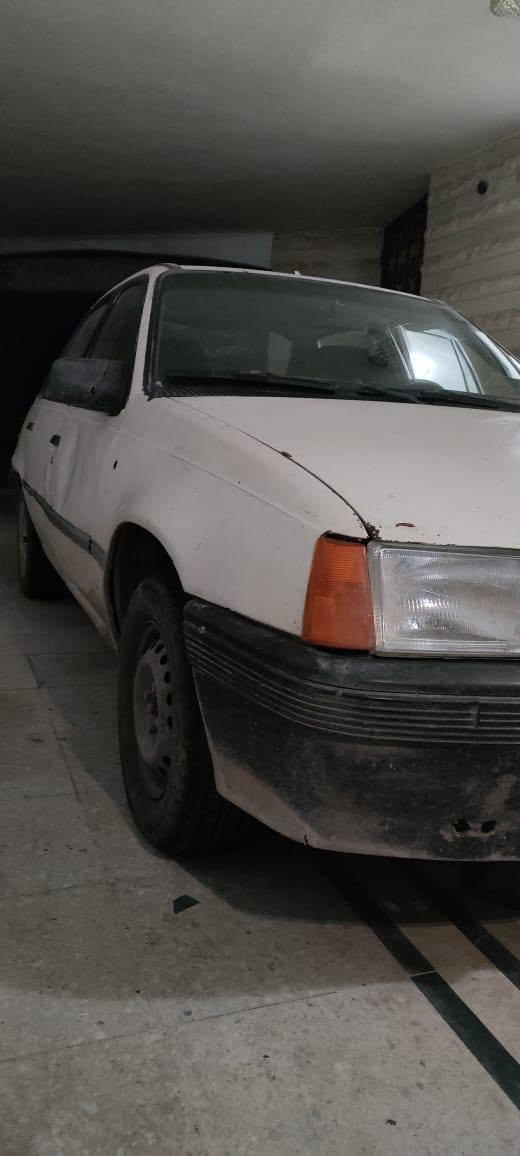 اوبل كاديت
صندوق
كير ومحرك نضيف معمر رايمن قبل شهر 
الشرعي موجود شرط التحويل
السعر 17ورقة.. ***********
Ahmed Al-Alo
