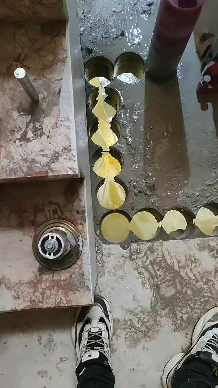 بغداد و جميع المحافظات 

الاتصال على الارقام 
هاتف + واتساب

***********
***********
