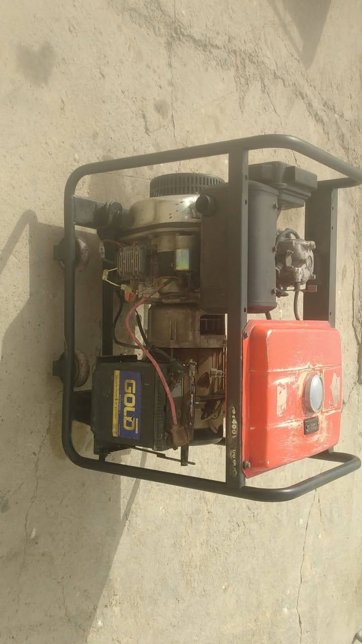 السلام عليكم مولده كامه للبيع جديده ٢٠ انبي كاز شغاله سلف بكره بغداد قرب مرور  السعر ٥٠٠ بيه مجال قليل ***********
