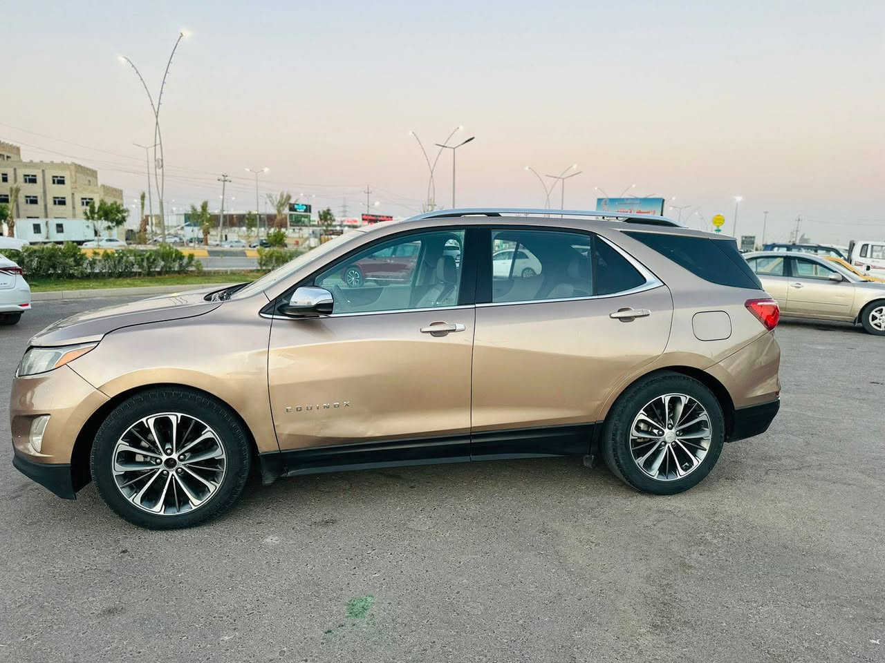 السلام عليكم ورحمة الله وبركاته
***********
***********
للبيع كوينكس موديل ٢٠١٨ وارد أمريكي حادث بنيد وجاملغ وبيها صبغ ايضا بسبب جراد بدون ضربه داخليه السونار موجود ويه الصور وبسعر مناسب جدا بسبب ضرف
بإسمي شخصياً
رقم ذي قار تحويل مباشر مشروع وطني الرقم الجديد
سنويه وهزه جديده
السياره فول مواصفات بريمر
مكينه ٢٠٠٠
جنطه كهرباء
كشنات جلد وكهرباء
مري كهرباء
كامرا دواره بلاديه
سايد بريك بصمه
بانوراما
تخم تاير جديد صدر جديد
السياره جديده معنى الكلمه 
السعر ١٠٨
مكاني كوت دهل اوران, واسط
