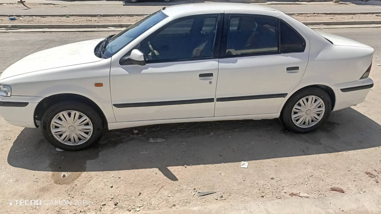 السلام عليكم سمند لبيع موديل 2010 سنويه جديدة مكينه وكير وحداديه وتبريد وتخم تاير خير من الله كهربائيات شغاله السياره مصبوغه عام اثر جراد وخياسات ومعمره 
السعر 30 وبيهه مجال قليل مكان السياره الديوانيه حي العسكري ***********
