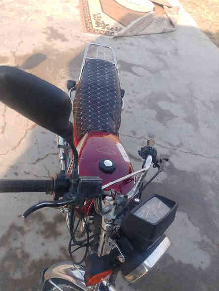 سيفان للبيع موديل 19 السعر 325 اوراق موجوده الرقم *********** مكان بعقوبة بهرز
