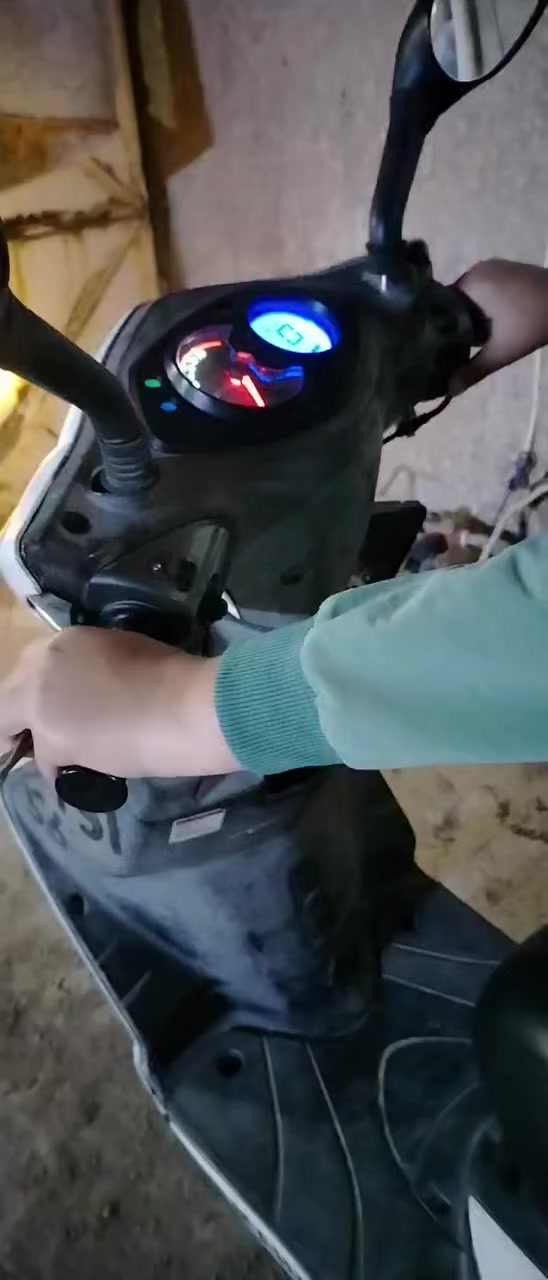 من رخصة مدير الكروب
سكنس فحل نوزل البيع الرقم /*********** /العنوان الكاظميه
السعر 600 /الله يحفظكم
