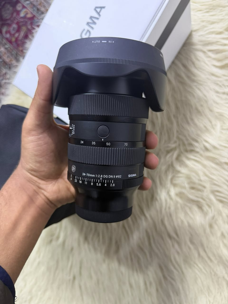 فلتر LENS FILTER
وعدسه سكمه 24-70 

فتحه العدسه 2.8

الاصدار الثاني 

التوصيل موجود

واتساب ***********
