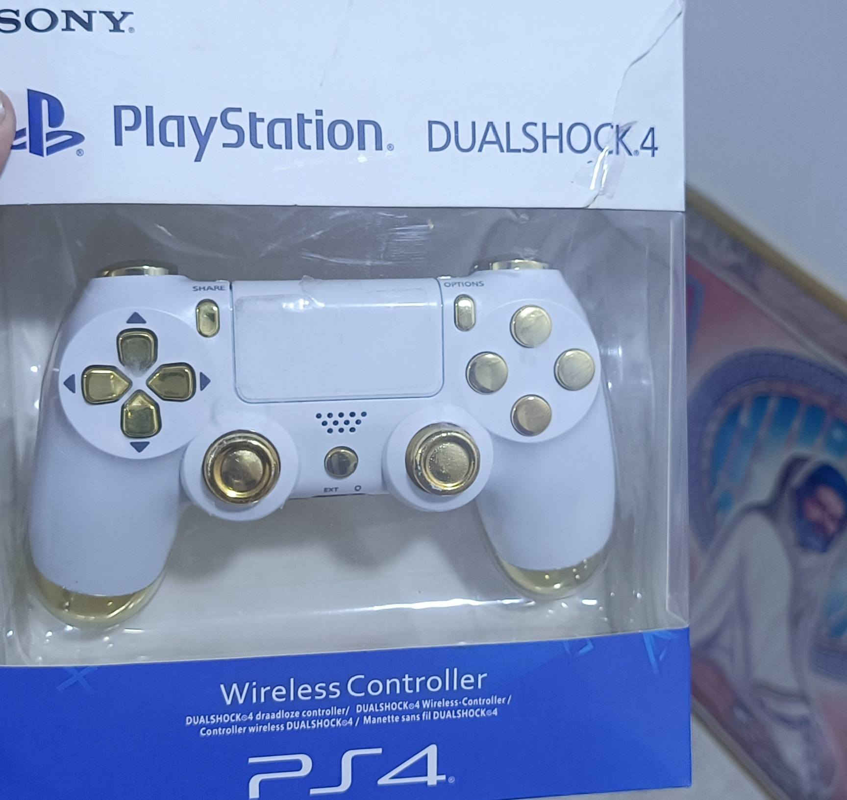 سلام عليكم اخوان جوستكات بلي فور  2 اصلي و 2 تجاري ابيع شلع السعر 50 مكاني بغداد حي الجهاد للاستفسار ***********
