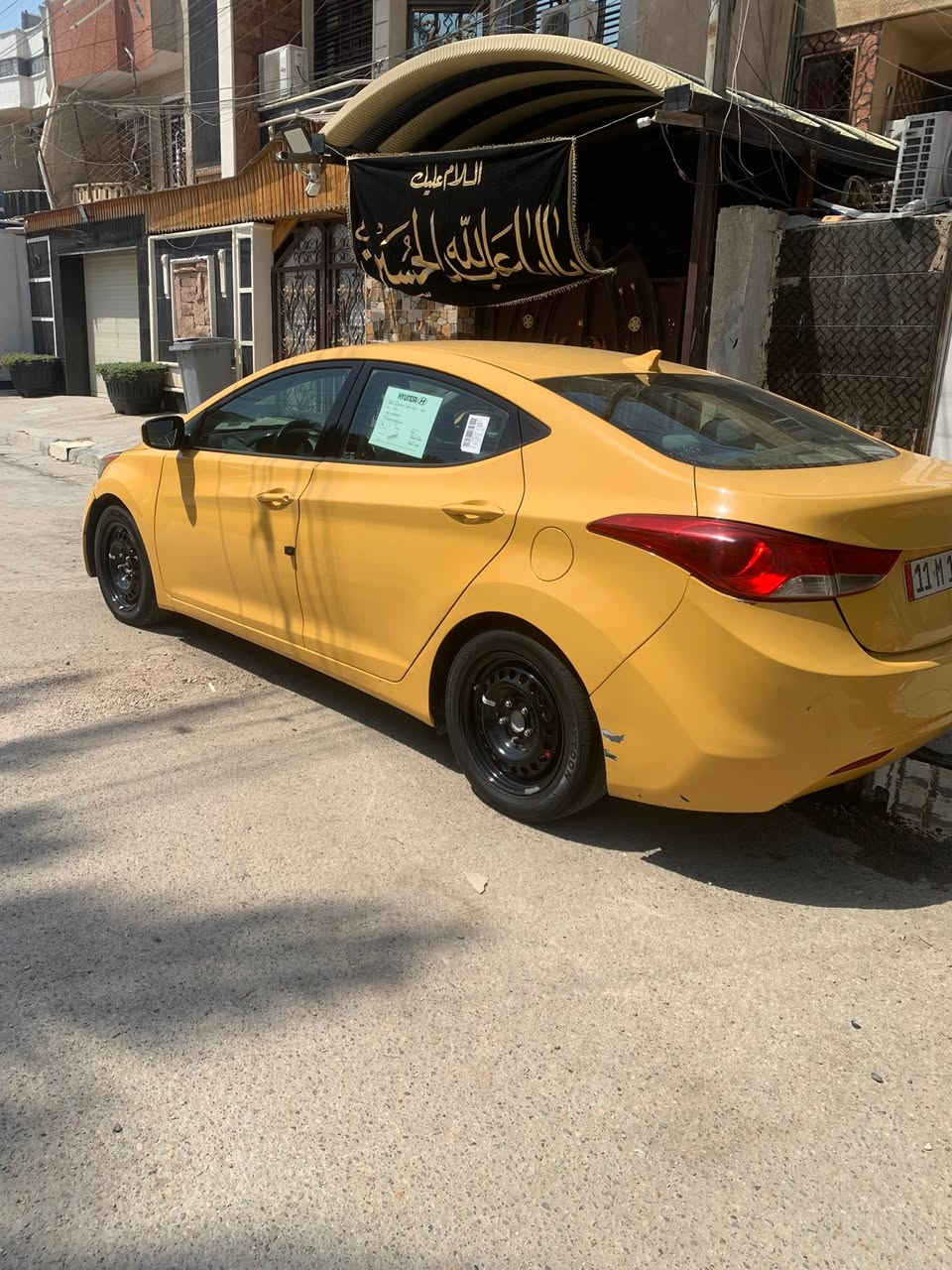 سلام عليكم النترا ٢٠١٣ للبيع 
وارد امريكي حادثه بس خشم البنيد نفسه مصلح 
بدون ايرباك بدون شاصي 
سياره كله ليبل واحد
كير ومكينه خير من الله 
صدر امامي خلفي جديد 
تخم تاير جديد 
منضومه تبريد كله جديد توني شاده 
رقم بغداد مميز بأسمي سنويه لل٣١ 
هيأ مصفره جديد عارضه ب٩٢ وبيه مجال 
مكاني بغداد حي اور للاتصال ***********

