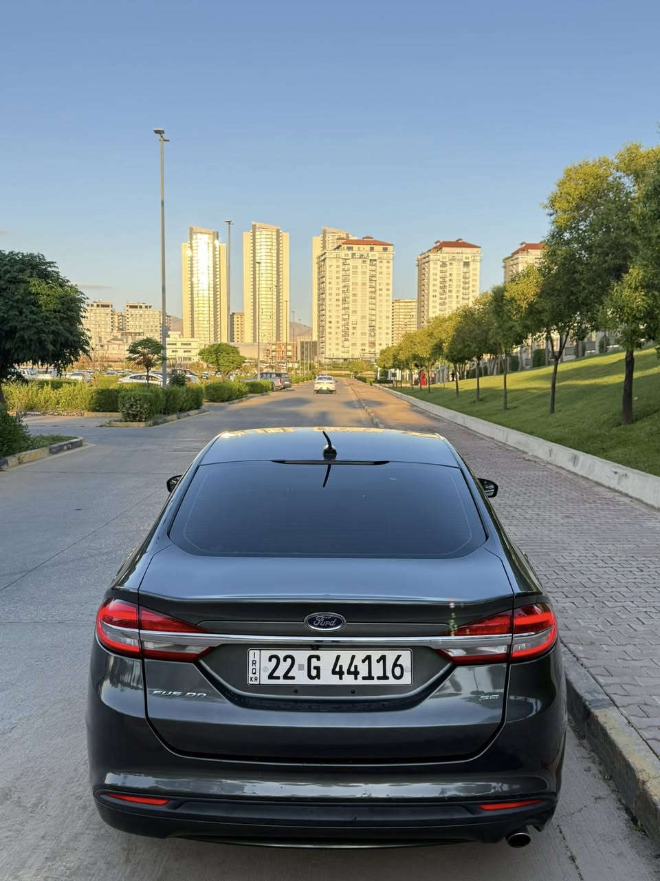 السلام عليكم ورحمة الله وبركاته
‏‎       ——— لـلـبـيع  ———

‏‎ فورد فيوچن .      —      Ford Fusion

‏‎وراد أمريكي.        —  ايرباك الستيرن 

‏‎الموديل               — 2017 

فئة                      — SE  

حجم المكينه       — V4/2500 

‏‎اللون                   — نفطي   

المسافه المقطوعه —134.000 

حالة السياره.    — جاملغ امامي صبغ - البنيد گلير فقط  ( صور الحادث داخل المنشور  ) 

‏‎المواصفات 
‏‎- بصمة تشغيل
‏‎-ترحيب عند الاقتراب 
-ليد نهاري 
‏‎- شاشه 
‏‎-تبريد منفصل 
-داخل لونين 
-تبريد قطعتين 
‏‎- بگ لايت LED 
‏‎- كود باب 
‏‎-تحكم ستيرن جهتين 
‏‎-تحديد سرعه 
‏‎-مانع انزلاق 
-كرسي السايق والراكب بحركة كهربائيه 
‏‎-ليد نهاري
‏‎-گير ماوس 
‏‎-كامره خلفيه دواره
‏‎باقي المواصفات المعروفه 

‏‎السعر            — اكتب تم ويوصلك السعر مباشر 

رقم السياره    — السليمانيه  

‏‎موقع  السياره — السليمانية 

‏‎للأستفسار.     — ***********—***********
