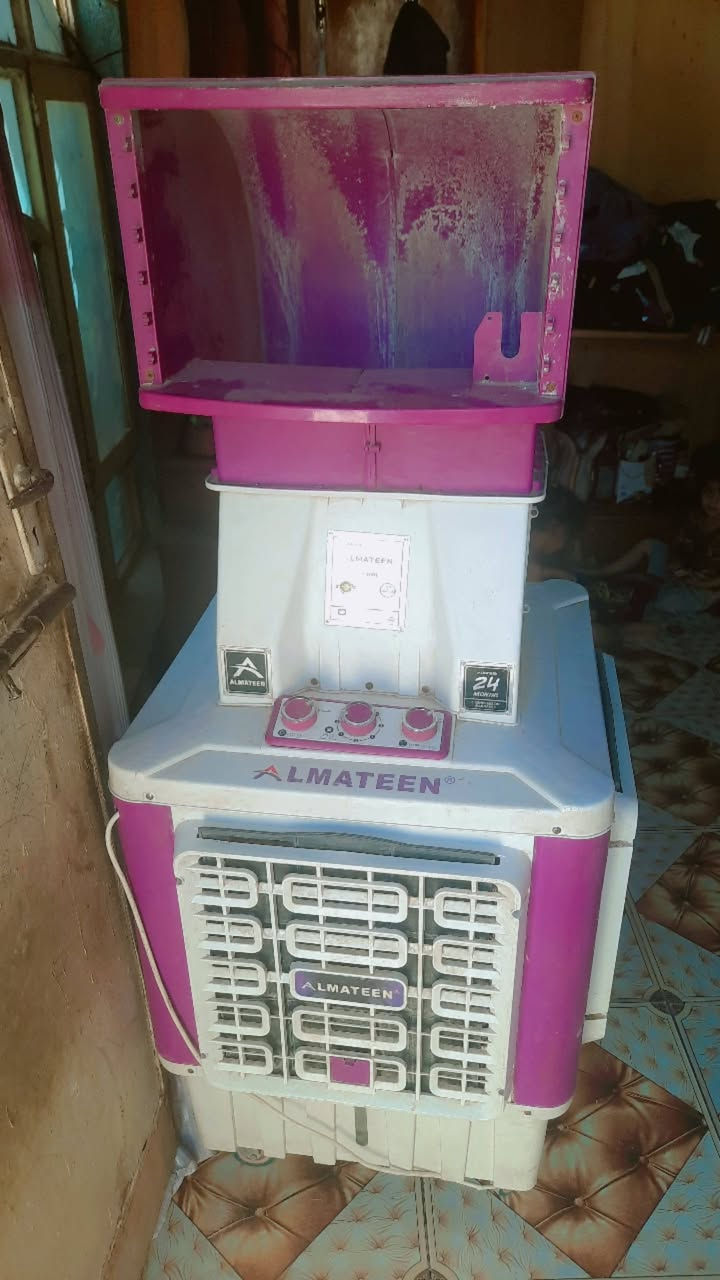 مبرده الوتين وسط  نضيفه كلش فقط الموزع الفوك ضايع نضيفه كلش سعره ١٢٥ وبيه مجال قليل


**إذا كنت صاحب هذا الإعلان وتريد حذفه لأي سبب، رجاءا أرسل رسالة إلى الدعم الفني**