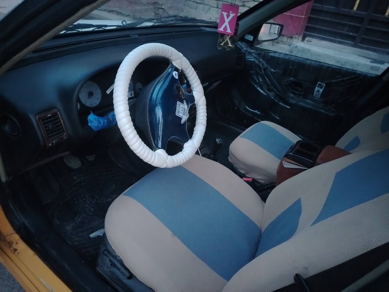 سلام عليكم 
بيجو بارص 2015
رقم بغداد 
السعر 41 وبيه مجال
مكاني بغداد  العبيدي

***********
