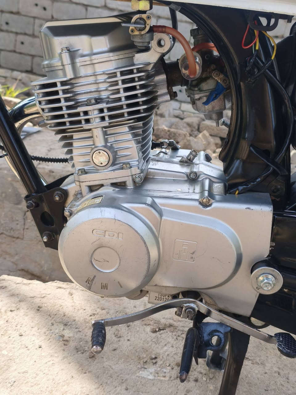 السلام عليكم للبيع  نامه او مراوس  
تعمير شاصي 27 اوراق 
سكنر غراض 24 مفتوحه ولفات 
السعر550بيه مجال للطيبن 
مكاني دغارة صدر دغارة
اتصال *********** 
***********  مو شراي لا يتعبني
دراجه حلوه نضيفه لادخن ولا تنضح دهن
