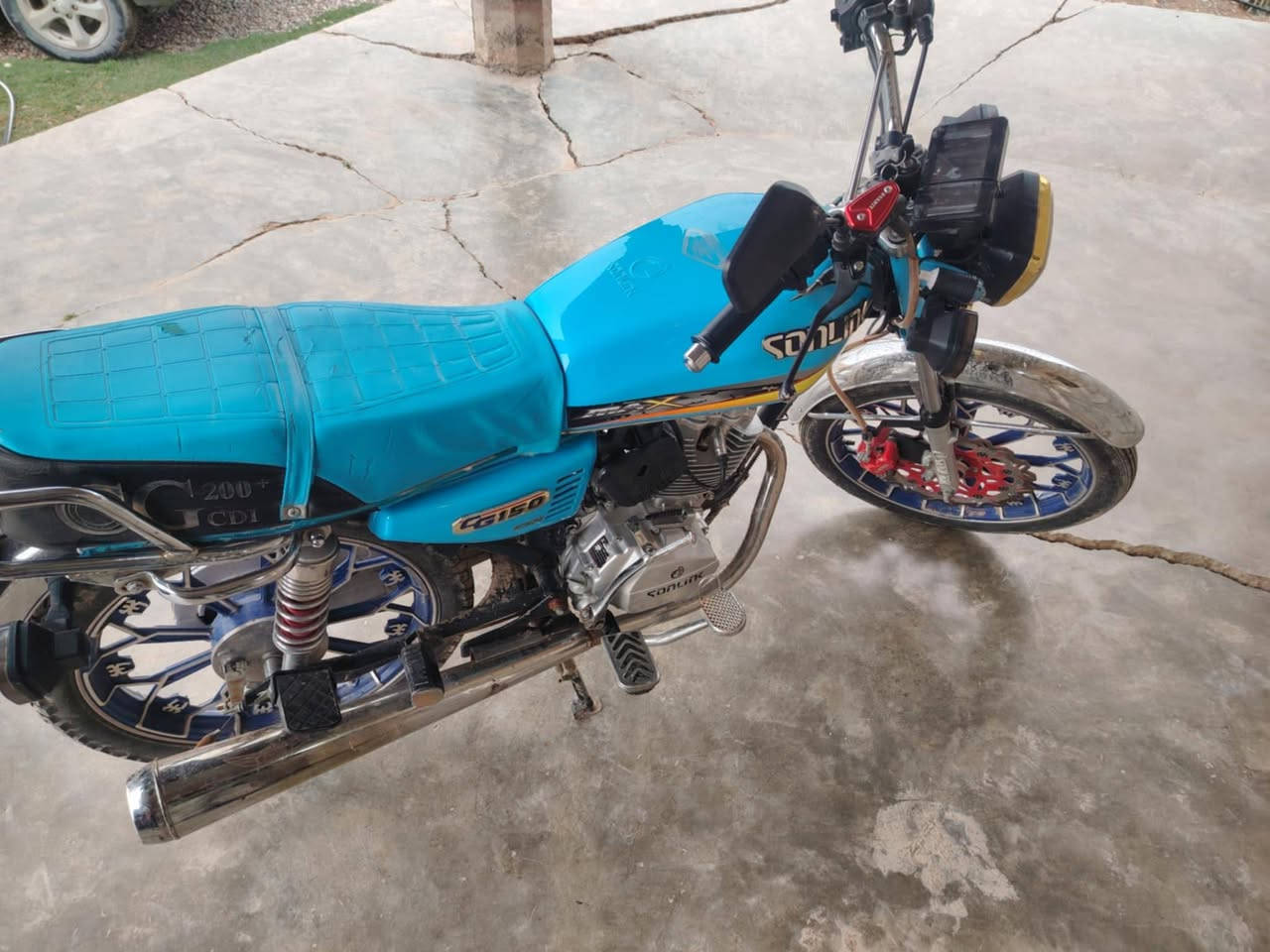 موطور سافان موديل 25لسعر 700
***********
