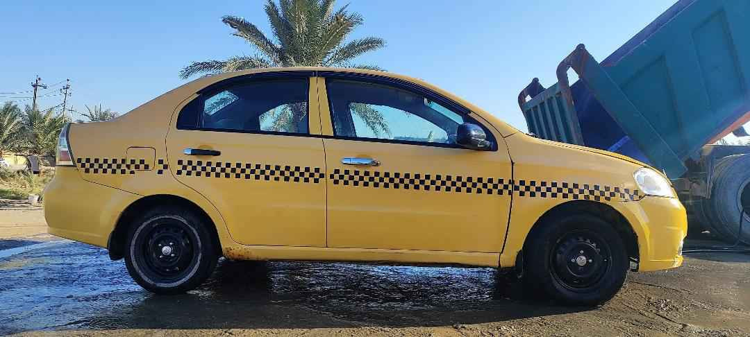 افيوو موديل 2010. محرك 1400 مفتوح ، 

مصفره هيئه وغرامات ، كير ومكينه خير من الله، 
بيها رشات صبغ قليله بالدوسات، سياره جاهزه من كلشي كهربائيات كلها شغاله ، شاشه ايباد ، مداور ثاني يوم 

سعرها 55 وبيها مجال ، مكان السياره النجف 
للتواصل *********** النجف, العراق
