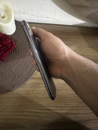 ايفون 11 برو ماكس ذاكره 256 بطاريه 77 بالحاسبه 82 الجهاز نظيف كلش ما م...